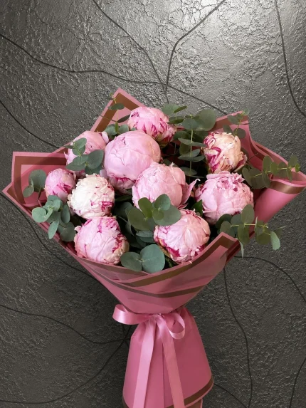 Okaliptuslu Pembe Şakayık Buketi. 10 Dal. Buca Çiçekçi. BKT0061